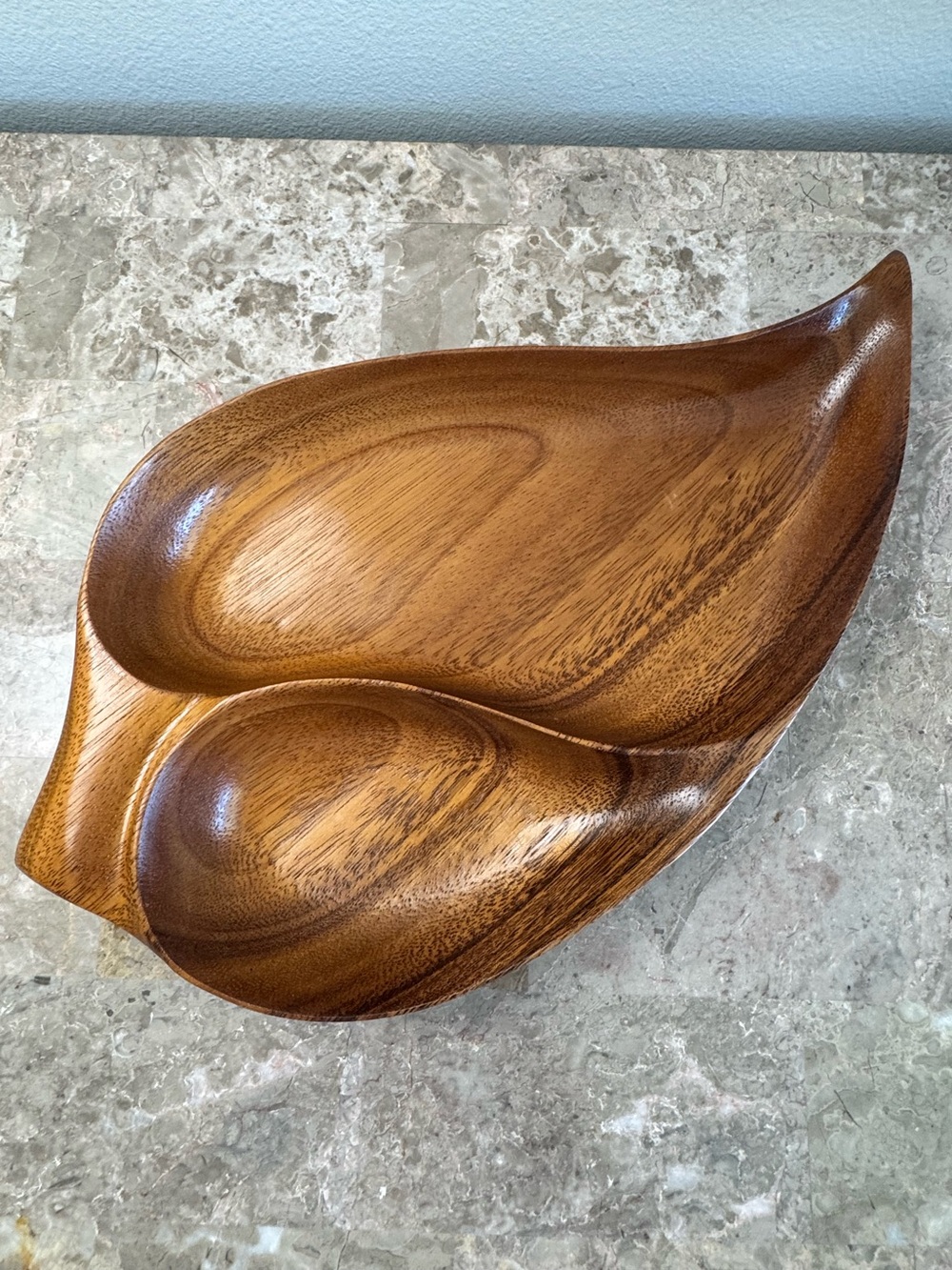 Vintage Monkey pod wood leaf shaped Blair Hawaii signed serving tray